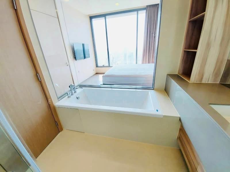 The Esse Asoke, Bangkok, 333 Soi Sukhumvit 21, Sukhumvit Road, Khlongtoei Nua, Watthana, Bangkok, 1 Bedroom, 47 sqm, Condo For Rent, by Nattapol Jedsadathitikul, 500250950 - DDproperty.com