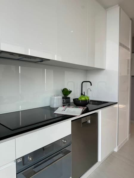 Tait Sathorn 12, Bangkok, Soi Sathorn 12, Sathorn Road, Silom, Bang Rak, Bangkok, 2 Bedrooms, 105 sqm, Condo For Rent, by Nattapol Jedsadathitikul, 500250974 - DDproperty.com