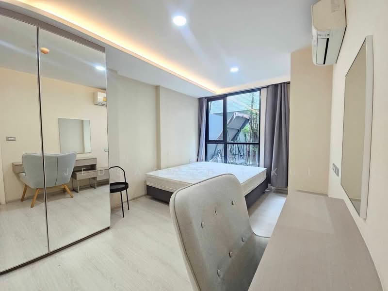 Vtara Sukhumvit 36, Bangkok, 118 Soi Saen Sabai, Phra Kanong, Khlong Toei, Bangkok, 2 Bedrooms, 78 sqm, Condo For Rent, by Nattapol Jedsadathitikul, 500250989 - DDproperty.com