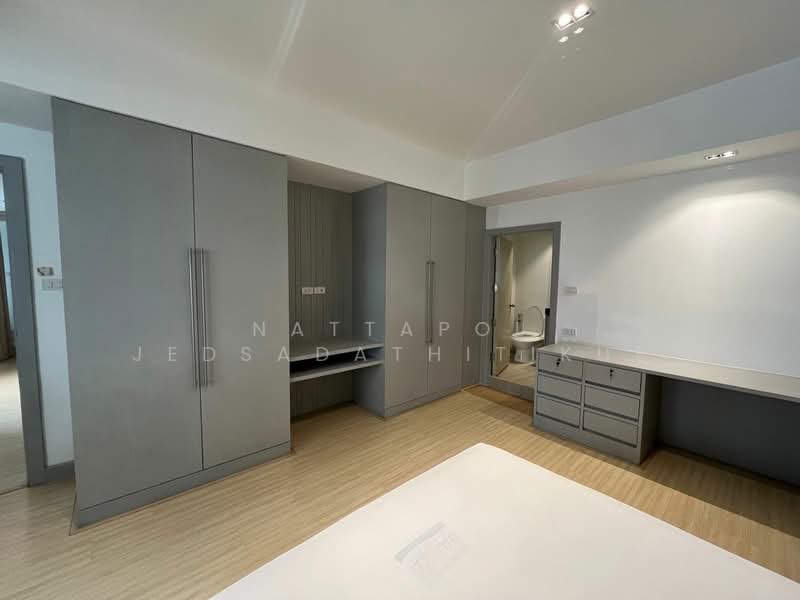 Villa Bajaj, Bangkok, Soi Sukhumvit 19, Khlongtoei Nua, Watthana, Bangkok, 2 Bedrooms, 160 sqm, Condo For Rent, by Nattapol Jedsadathitikul, 500251000 - DDproperty.com