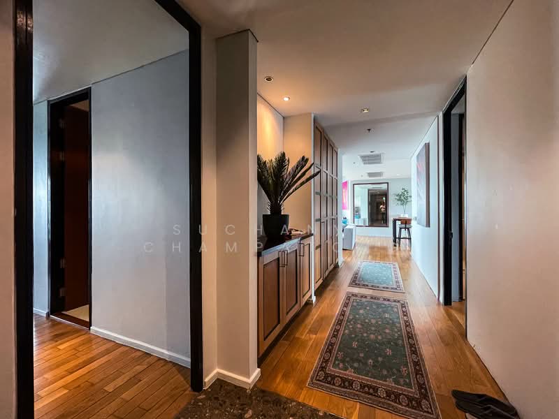 The Lakes, Bangkok, 123 Ratchadaphisek Road, Khlong Toei, Khlong Toei, Bangkok, 4 Bedrooms, 236 sqm, Condo For Sale, by Suchanya Champatong, 500251003 - DDproperty.com