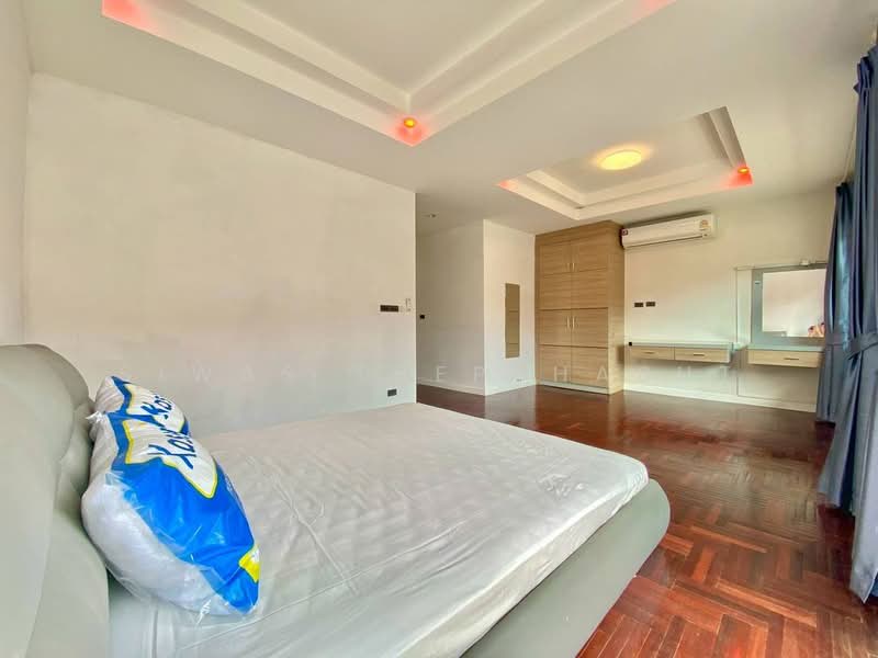 Villa for Rent in South Pattaya near Satit Udomseuksa School, Chon Buri (Pattaya), Thungklom - Talman 6, Bang Lamung, Bang Lamung (Pattaya), Chon Buri (Pattaya), 5 Bedrooms, 200 sqm, Villa For Rent, by Siwas Thepphabut, 500251016 - DDproperty.com