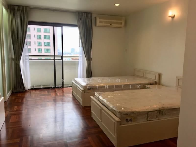 Baan Suanpetch, Bangkok, 18 Soi Sukhumvit 39, Khlong Tan Nua, Watthana, Bangkok, 2 Bedrooms, 132 sqm, Condo For Rent, by Nattapol Jedsadathitikul, 500251061 - DDproperty.com