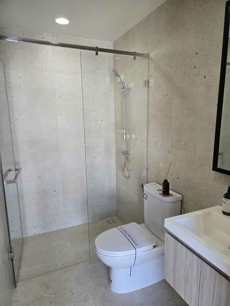 Nue Verse Krungthep Kreetha, Bangkok, Srinakarin - Romklao Road, Saphan Sung, Saphan Sung, Bangkok, 3 Bedrooms, 202 sqm, Townhouse For Rent, by ปรินทร์ญาดา ชิณโชติ, 500251090 - DDproperty.com