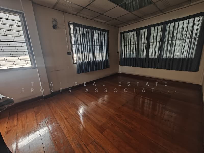 House for rent - Sathorn, Bangkok, Thung Maha Mek, Sathon, Bangkok, 4 Bedrooms, 300 sqm, Single Detached House For Rent, by Thai Real Estate Broker Association (TREBA), 500251102 - DDproperty.com