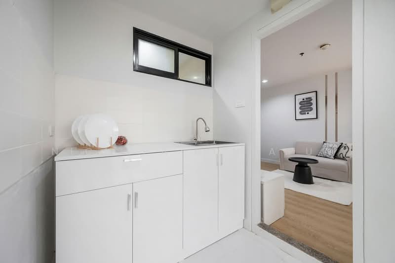 Lumpini Place Pinklao, Bangkok, 28 Borommaratchachonnani Road, Bang Bamru, Bang Phlat, Bangkok, 1 Bedroom, 30 sqm, Condo For Sale, by Nichapa Nuntapun, 500251112 - DDproperty.com