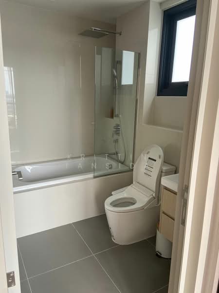 Oka Haus Sukhumvit 36, Bangkok, 3399 Rama 4 Road, Khong Tan, Khlong Toei, Bangkok, 2 Bedrooms, 50 sqm, Condo For Rent, by Krittin Tansida, 500251149 - DDproperty.com