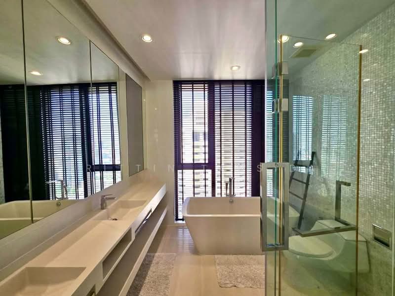 Vittorio 39, Bangkok, 8 Sukhumvit, Khlong Tan Nua, Watthana, Bangkok, 2 Bedrooms, 127 sqm, Condo For Rent, by Krittin Tansida, 500251176 - DDproperty.com