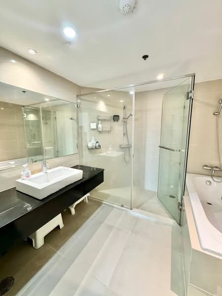 Belle Grand Rama 9, Bangkok, 131 Rama 9 Road, Huai Khwang, Huai Khwang, Bangkok, 4 Bedrooms, 200 sqm, Condo For Sale, by Sarena Choengsamor, 500251194 - DDproperty.com