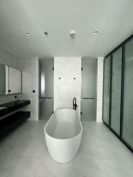 Tait Sathorn 12, Bangkok, Soi Sathorn 12, Sathorn Road, Silom, Bang Rak, Bangkok, 1 Bedroom, 68 sqm, Condo For Rent, by Sarena Choengsamor, 500251267 - DDproperty.com