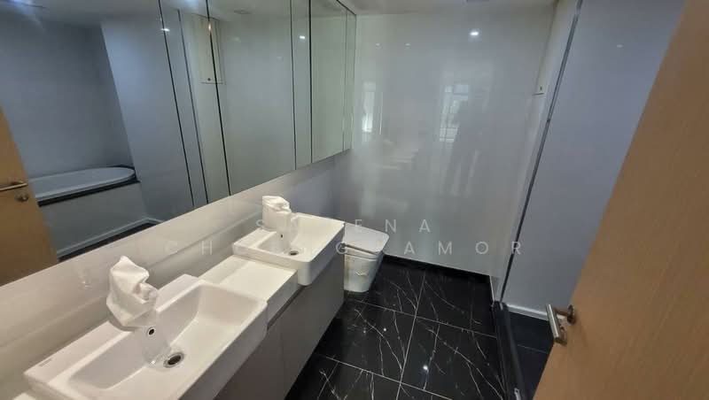 GM Residence, Bangkok, Soi Ekkamai 18, Khlong Tan Nua, Watthana, Bangkok, 4 Bedrooms, 280 sqm, Apartment For Rent, by Sarena Choengsamor, 500251269 - DDproperty.com