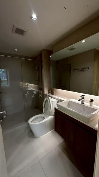 Vtara Sukhumvit 36, Bangkok, 118 Soi Saen Sabai, Phra Kanong, Khlong Toei, Bangkok, 2 Bedrooms, 56 sqm, Condo For Rent, by Krittin Tansida, 500251290 - DDproperty.com