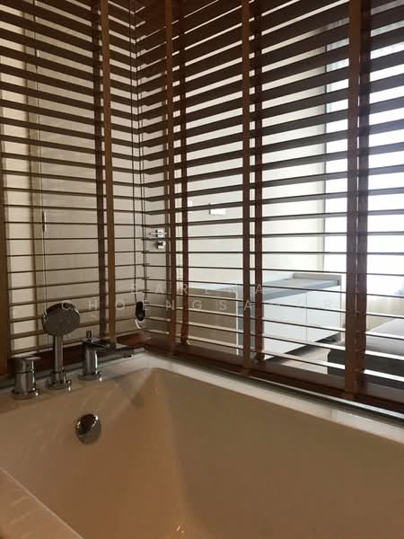 The Esse Asoke, Bangkok, 333 Soi Sukhumvit 21, Sukhumvit Road, Khlongtoei Nua, Watthana, Bangkok, 1 Bedroom, 47 sqm, Condo For Rent, by Sarena Choengsamor, 500251291 - DDproperty.com