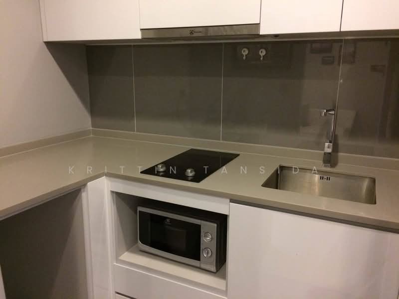 M Thonglor 10, Bangkok, 9 Soi Ekkamai 12, Ekkamai Road, Khlong Tan Nua, Watthana, Bangkok, 1 Bedroom, 29 sqm, Condo For Rent, by Krittin Tansida, 500251304 - DDproperty.com