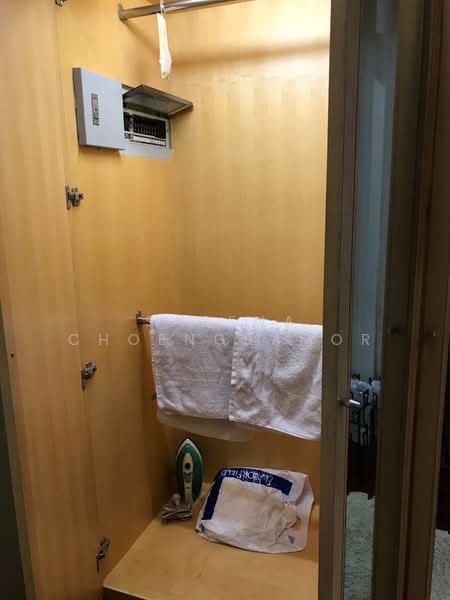 President Place, Bangkok, 975 Phloen Chit Rd, Lumphini, Pathum Wan, Bangkok, 1 Bedroom, 42 sqm, Condo For Sale, by Sarena Choengsamor, 500251313 - DDproperty.com