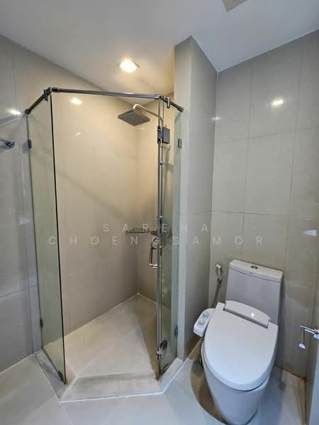 Sky Walk Residences, Bangkok, 1599 Sukhumvit Road, Phra Kanong Nua, Watthana, Bangkok, 1 Bedroom, 40 sqm, Condo For Rent, by Sarena Choengsamor, 500251394 - DDproperty.com