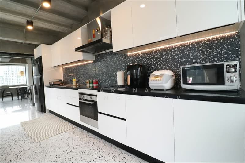 Diamond Tower, Bangkok, Silom, Silom, Bang Rak, Bangkok, 2 Bedrooms, 257 sqm, Condo For Sale, by Sarena Choengsamor, 500251396 - DDproperty.com