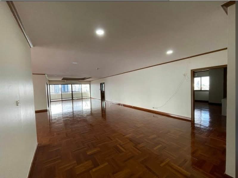 Tower Park, Bangkok, 88 Soi Sukhumvit 3, Sukhumvit Road, Khlongtoei Nua, Watthana, Bangkok, 4 Bedrooms, 363 sqm, Condo For Sale, by Suchanya Champatong, 500251408 - DDproperty.com