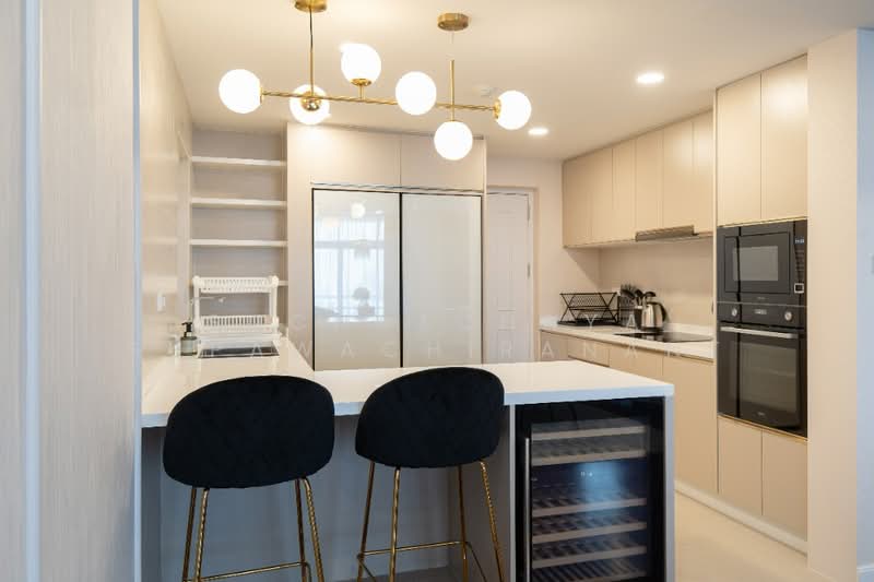 All Seasons Mansion, Bangkok, Soi Ruamrudee, Wireless Road, Lumphini, Pathum Wan, Bangkok, 3 Bedrooms, 201 sqm, Condo For Rent, by Suchatchaya Supawachiranant, 500251420 - DDproperty.com