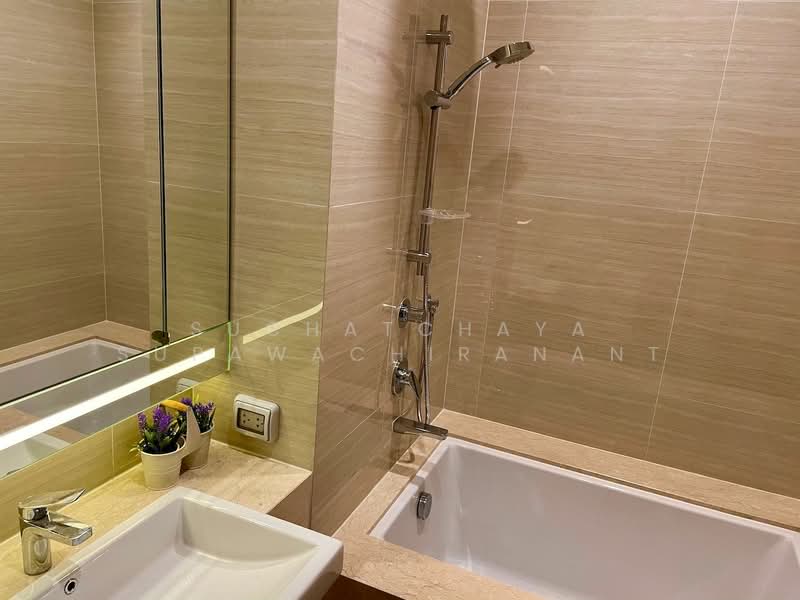 Noble BE33, Bangkok, 19 Soi Sukhumvit 33, Khlong Tan Nua, Watthana, Bangkok, 1 Bedroom, 35 sqm, Condo For Rent, by Suchatchaya Supawachiranant, 500251428 - DDproperty.com