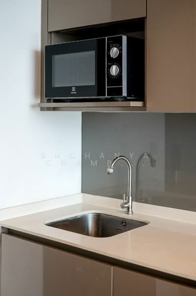 Whizdom Essence, Bangkok, 5 Piyabutr 1 Alley, Bang Chak, Phra Khanong, Bangkok, 2 Bedrooms, 53 sqm, Condo For Sale, by Suchanya Champatong, 500251470 - DDproperty.com