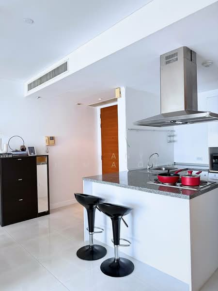 Fullerton Sukhumvit, Bangkok, Sukhumvit Road, Khlong Tan Nua, Watthana, Bangkok, 2 Bedrooms, 96 sqm, Condo For Sale, by Suchanya Champatong, 500251500 - DDproperty.com