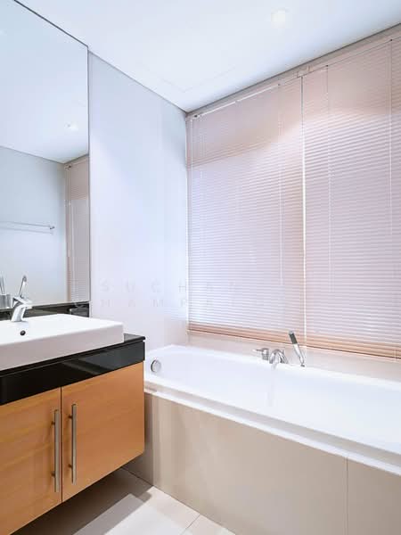 Fullerton Sukhumvit, Bangkok, Sukhumvit Road, Khlong Tan Nua, Watthana, Bangkok, 2 Bedrooms, 96 sqm, Condo For Sale, by Suchanya Champatong, 500251500 - DDproperty.com