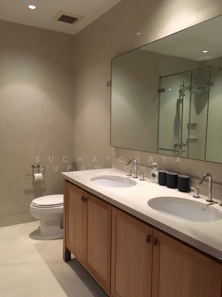 The Emporio Place, Bangkok, 93 Soi Sukhumvit 24, Sukhumvit Road, Khong Tan, Khlong Toei, Bangkok, 1 Bedroom, 80 sqm, Condo For Rent, by Suchatchaya Supawachiranant, 500251513 - DDproperty.com