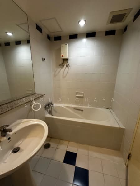 Baan Nonzee, Bangkok, 33 Chan Rd, Chong Nonsi, Yan Nawa, Bangkok, 2 Bedrooms, 69 sqm, Condo For Rent, by Suchatchaya Supawachiranant, 500251524 - DDproperty.com