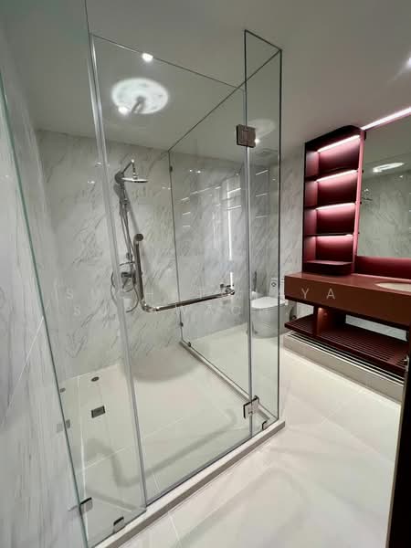 Somkid Gardens, Bangkok, Ploenchit, Lumphini, Pathum Wan, Bangkok, 4 Bedrooms, 211 sqm, Condo For Rent, by Suchatchaya Supawachiranant, 500251597 - DDproperty.com