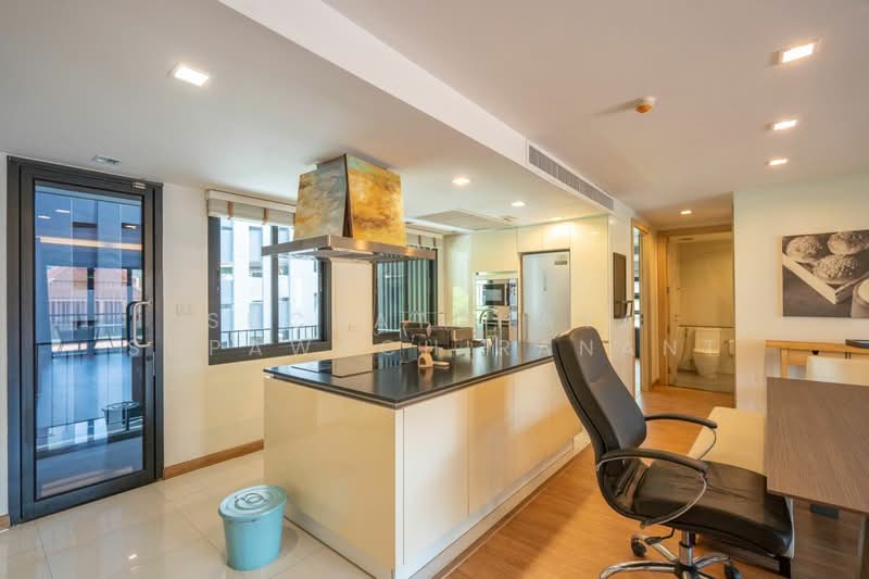 L8 Residence, Bangkok, 7 Soi Nai Lert, Wireless Road, Lumphini, Pathum Wan, Bangkok, 3 Bedrooms, 175 sqm, Apartment For Rent, by Suchatchaya Supawachiranant, 500251629 - DDproperty.com