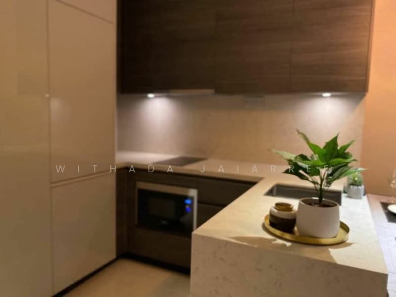 The Esse Asoke, Bangkok, 333 Soi Sukhumvit 21, Sukhumvit Road, Khlongtoei Nua, Watthana, Bangkok, 1 Bedroom, 47 sqm, Condo For Rent, by Withada Jaiarree, 500251630 - DDproperty.com