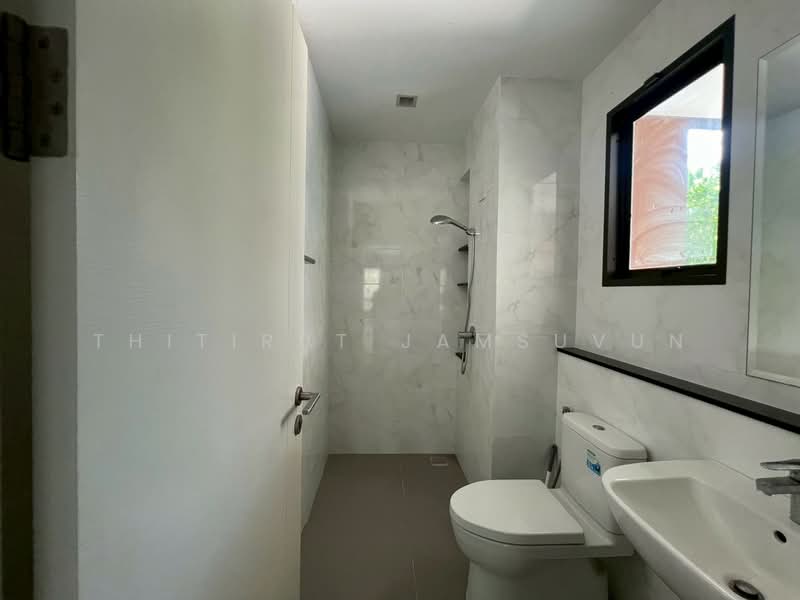 Bangkok Boulevard Srinakarin-Bangna, Samut Prakan, Nam Daeng-Bang Phli Road, Bang Kaeo, Bang Plee, Samut Prakan, 3 Bedrooms, 229 sqm, Single Detached House For Sale, by Thitirut Jamsuvun, 500251660 - DDproperty.com