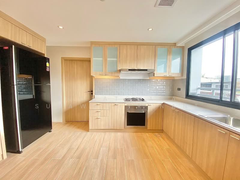 Silver Hill Residence : ซิลเวอร์ ฮิล เรสซิเด้นท์, กรุงเทพ, 98 สุขุมวิท 65, พระโขนงเหนือ, วัฒนา, กรุงเทพ, 250 ตร.ม., อพาร์ทเมนท์ ให้เช่า, โดย Suchatchaya Supawachiranant, 500251667 - DDproperty.com