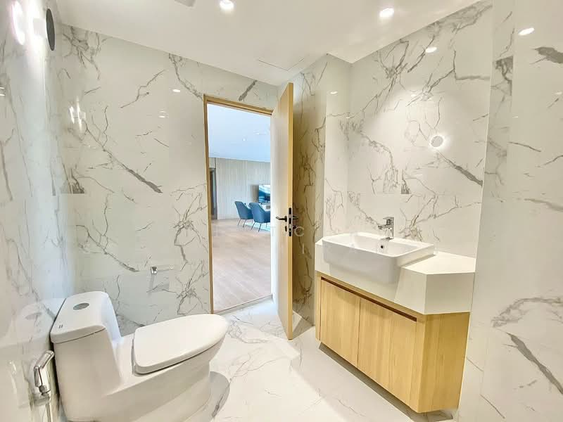 Silver Hill Residence, Bangkok, 98 Sukhumvit 65, Phra Kanong Nua, Watthana, Bangkok, 3 Bedrooms, 250 sqm, Apartment For Rent, by Suchatchaya Supawachiranant, 500251667 - DDproperty.com