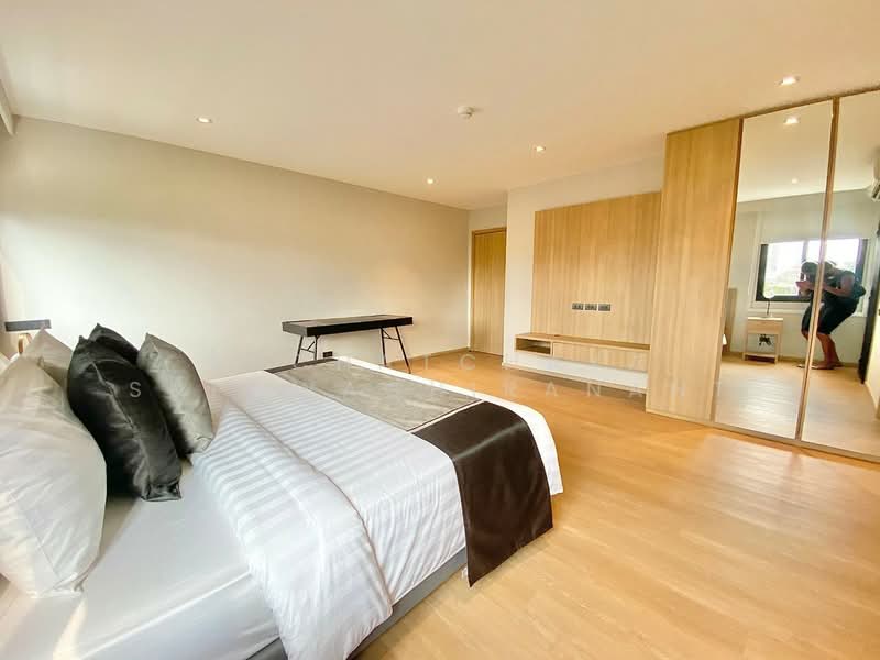 Silver Hill Residence, Bangkok, 98 Sukhumvit 65, Phra Kanong Nua, Watthana, Bangkok, 3 Bedrooms, 250 sqm, Apartment For Rent, by Suchatchaya Supawachiranant, 500251667 - DDproperty.com