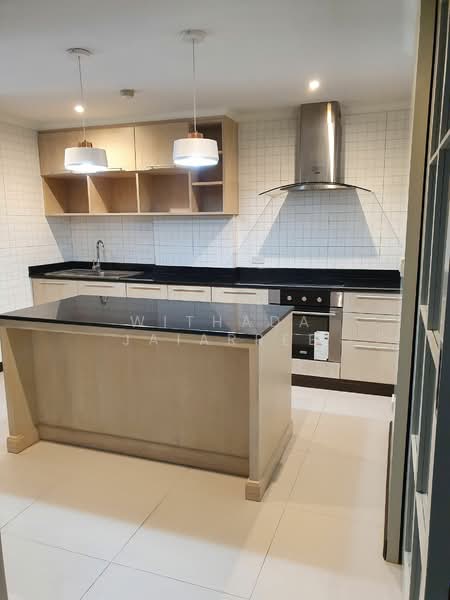 Newton Tower, Bangkok, Soi Sukhumvit 6, Khlong Toei, Khlong Toei, Bangkok, 2 Bedrooms, 190 sqm, Condo For Rent, by Withada Jaiarree, 500251700 - DDproperty.com