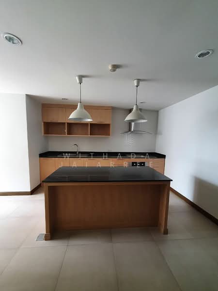 Newton Tower, Bangkok, Soi Sukhumvit 6, Khlong Toei, Khlong Toei, Bangkok, 2 Bedrooms, 190 sqm, Condo For Rent, by Withada Jaiarree, 500251700 - DDproperty.com