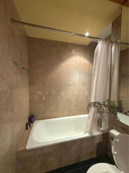 Pipat Place, Bangkok, 37 Soi Sathon 6, Silom, Bang Rak, Bangkok, 1 Bedroom, 61 sqm, Condo For Rent, by Withada Jaiarree, 500251711 - DDproperty.com