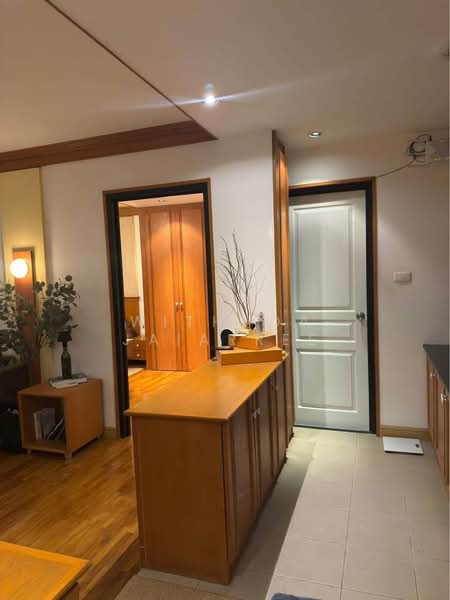 Pipat Place, Bangkok, 37 Soi Sathon 6, Silom, Bang Rak, Bangkok, 1 Bedroom, 61 sqm, Condo For Rent, by Withada Jaiarree, 500251711 - DDproperty.com