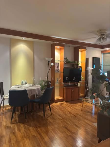Pipat Place, Bangkok, 37 Soi Sathon 6, Silom, Bang Rak, Bangkok, 1 Bedroom, 61 sqm, Condo For Rent, by Withada Jaiarree, 500251711 - DDproperty.com