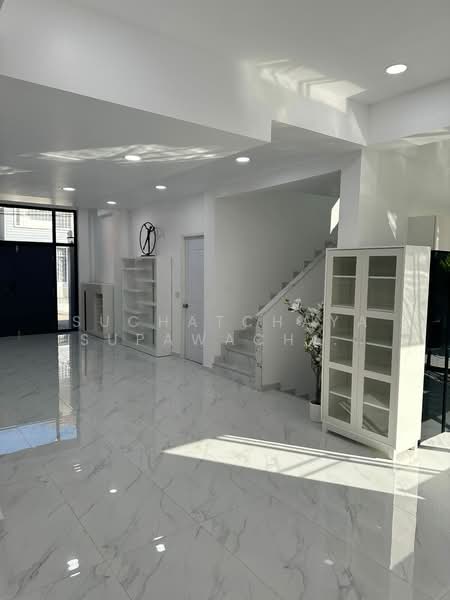 undefined, Chon Buri (Pattaya), Nong Pru, Bang Lamung (Pattaya), Chon Buri (Pattaya), 4 Bedrooms, 200 sqm, Single Detached House For Sale, by Suchatchaya Supawachiranant, 500251719 - DDproperty.com