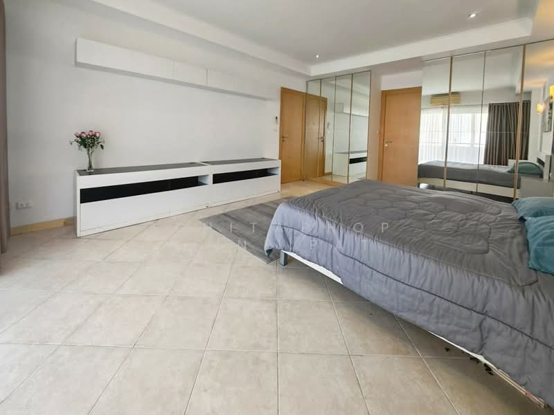 View Talay Residence 5 Pratumnak, Chon Buri (Pattaya), 6 พระตำหนัก, Nong Pru, Bang Lamung (Pattaya), Chon Buri (Pattaya), 2 Bedrooms, 184 sqm, Condo For Sale, by Achitaphop Klinpipat, 500251800 - DDproperty.com