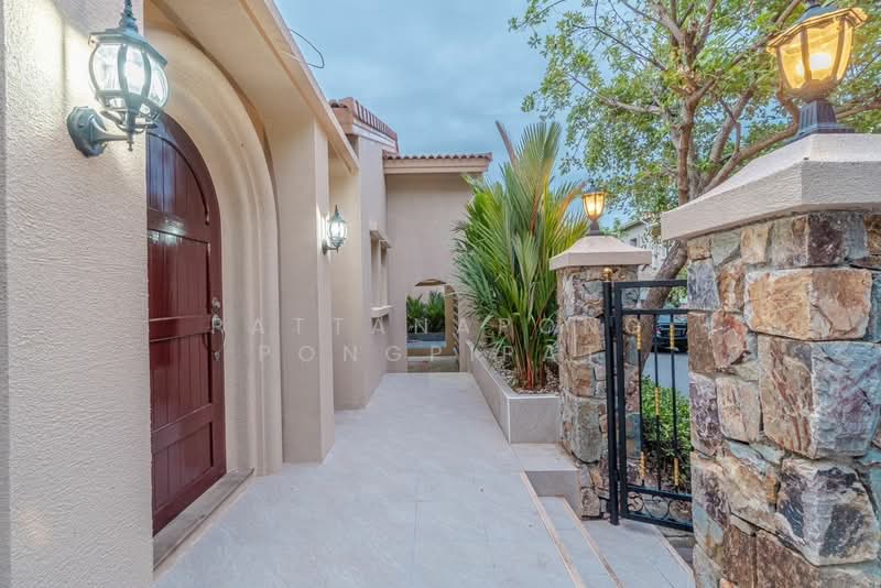 Silk Road Place, Chon Buri (Pattaya), Chaiyapruek 2 Road, Bang Lamung, Bang Lamung (Pattaya), Chon Buri (Pattaya), 3 Bedrooms, 380 sqm, Single Detached House For Sale, by Pattanapong Pongpipat, 500251838 - DDproperty.com