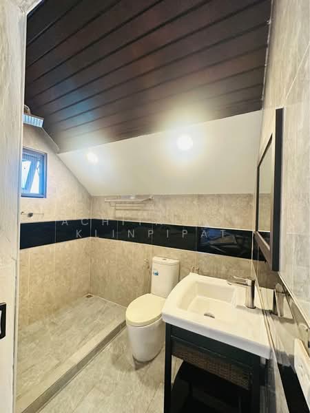 undefined, Chon Buri (Pattaya), Nong Pru, Bang Lamung (Pattaya), Chon Buri (Pattaya), 5 Bedrooms, 440 sqm, Single Detached House For Sale, by Achitaphop Klinpipat, 500251866 - DDproperty.com