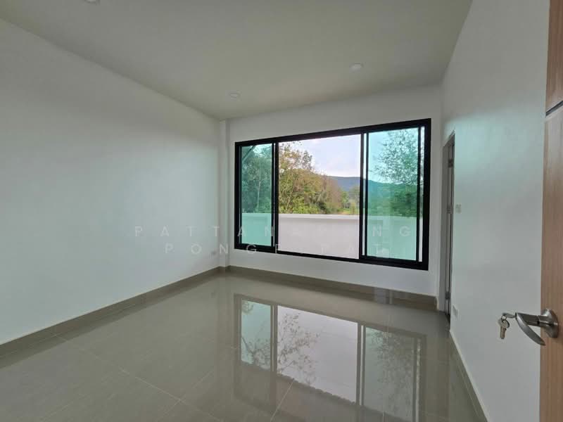 บ้าน 3-ห้องนอน, ชลบุรี, พลูตาหลวง, สัตหีบ, ชลบุรี, 170 ตร.ม., บ้านเดี่ยว ขาย, โดย Pattanapong Pongpipat, 500251880 - DDproperty.com