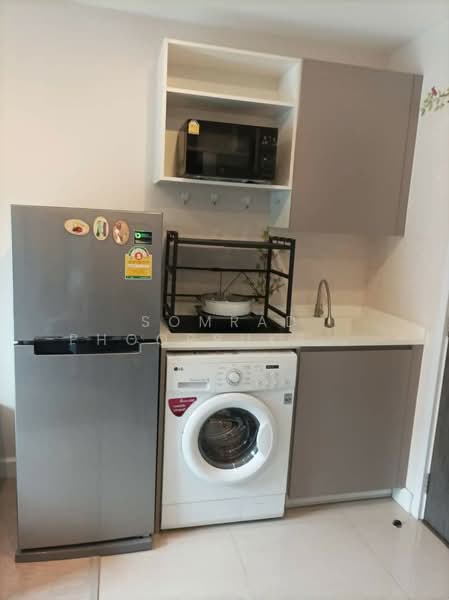 Metro Luxe Rose Gold Phaholyothin - Sutthisan, Bangkok, Soi Inthamara 14, Samsen Nai, Phaya Thai, Bangkok, 2 Bedrooms, 42 sqm, Condo For Rent, by Somrad Phoopruksachart, 500251911 - DDproperty.com