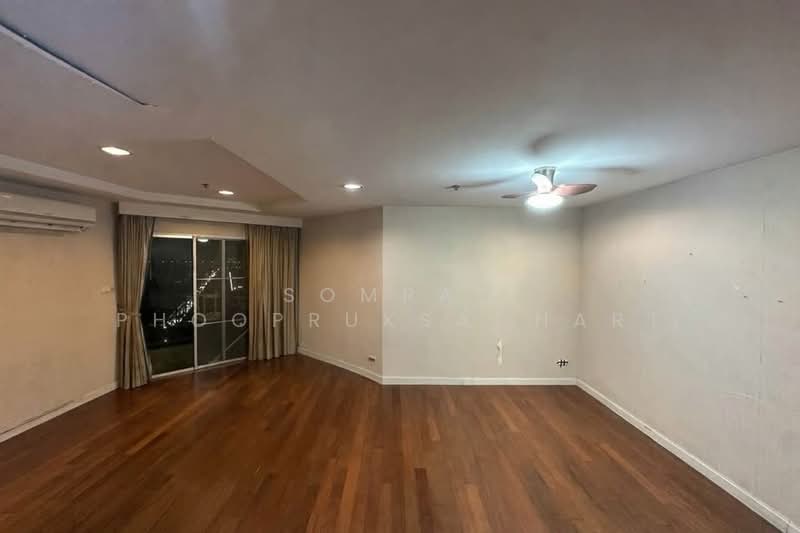 Belle Grand Rama 9, Bangkok, 131 Rama 9 Road, Huai Khwang, Huai Khwang, Bangkok, 2 Bedrooms, 100 sqm, Condo For Sale, by Somrad Phoopruksachart, 500251917 - DDproperty.com