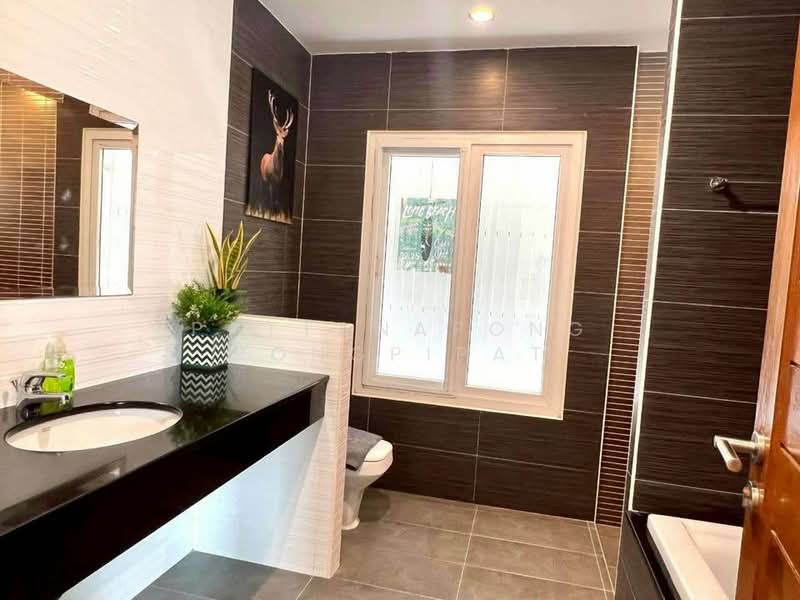 undefined, Chon Buri (Pattaya), Nong Pru, Bang Lamung (Pattaya), Chon Buri (Pattaya), 3 Bedrooms, 250 sqm, Single Detached House For Sale, by Pattanapong Pongpipat, 500251929 - DDproperty.com