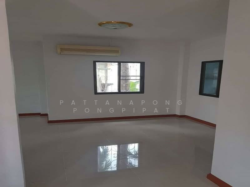 undefined, Chon Buri (Pattaya), Bueng, Si Racha, Chon Buri (Pattaya), 3 Bedrooms, 232 sqm, Single Detached House For Sale, by Pattanapong Pongpipat, 500251940 - DDproperty.com